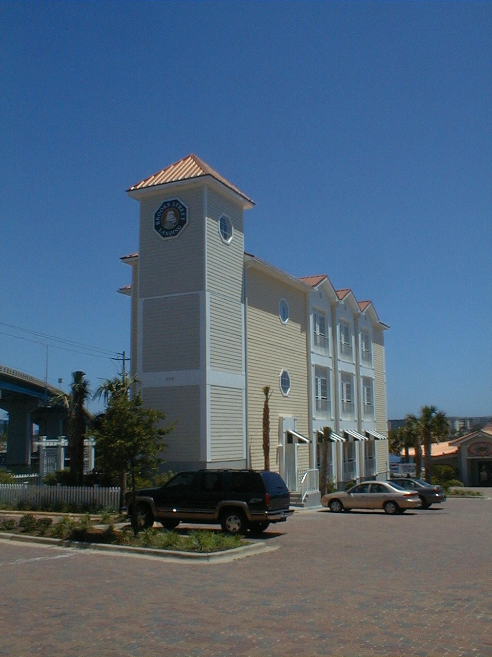 Brooks Street Landing